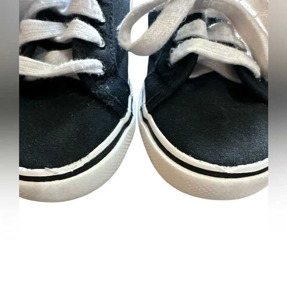 Wonder Nation Girls Sz 1 Black White Memory Foam Classic Low-Top Tie Up Sneaker